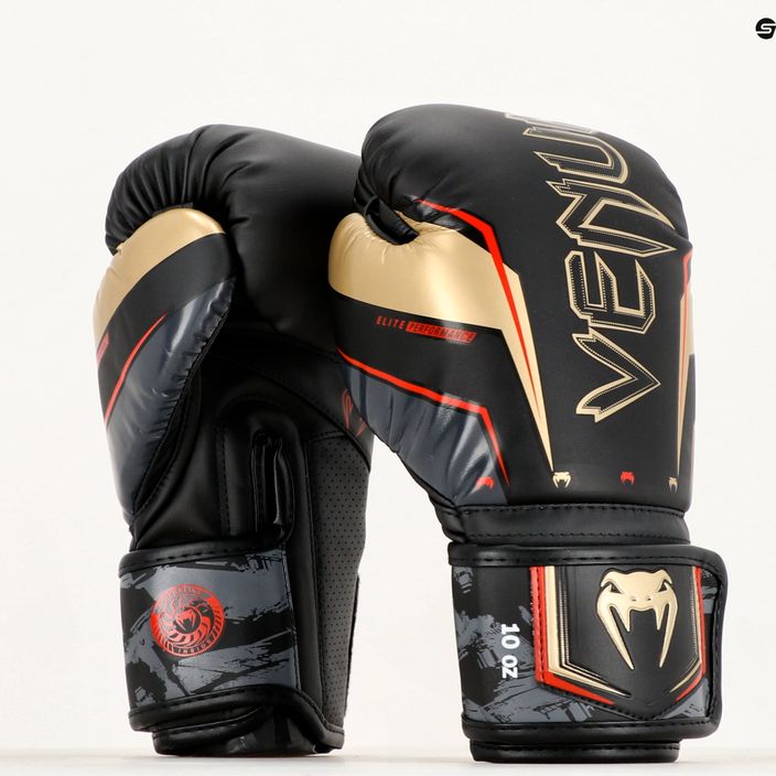 Боксерські рукавички Venum Elite Evo чорні / золоті 9