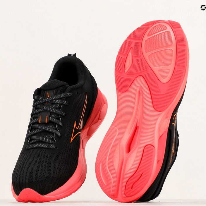 Жіночі бігові кросівки Mizuno Wave Revolt 3 чорні/морквяний завиток/дубаррі 10