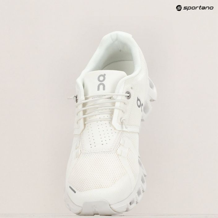 Черевики для бігу жіночі On Running Cloud 5 undyed-white/white 9