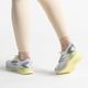 Кросівки для бігу жіночі Brooks Levitate 6 white/oyster/yellow 3