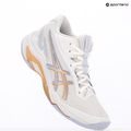 Кросівки волейбольні жіночі ASICS Netburner Ballistic FF 4 white/champagne 9