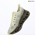 Кросівки для бігу жіночі On Cloudsurfer Max seedling/olive 9