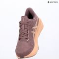 Кросівки для бігу жіночі ASICS Novablast 6 dusty mauve/cantaloupe 9