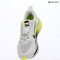 Кросівки для бігу чоловічі Nike Vomero 18 photon dust/volt/black 10