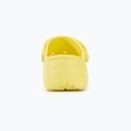Шльопанці жіночі Crocs Classic Platform Clog бананa 7