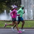 Кросівки для бігу жіночі Brooks Adrenaline GTS 23 pink/festival fuchsia/black 20