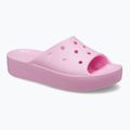 Жіночі шльопанці Crocs на класичній платформі з фламінго 8