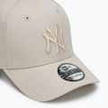 Кепка New Era League Essential 39Thirty New York Yankees light beige 3