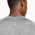 Футболка для бігу чоловіча Nike Stride ADV smoke grey / heather 4