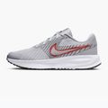 Кросівки для бігу чоловічі Nike Run Defy wolf grey / bright crimson / black / white 2