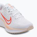 Кросівки для бігу жіночі Nike Quest 6 white / bright crimson / washed coral 7