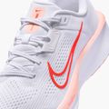 Кросівки для бігу жіночі Nike Quest 6 white / bright crimson / washed coral 8