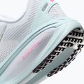 Кросівки для бігу жіночі  Nike Vomero 18 white/glacier blue/metallic silver 15