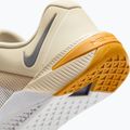 Чоловічі тренувальні кросівки Nike Metcon 10 light khaki/gold leaf/iron grey 16
