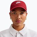 Кепка з козирком Nike Club Unstructured Futura Wash team crimson/white
