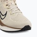 Кросівки для бігу жіночі Nike Quest 6 light khaki/sail/metallic gold/off noir 7