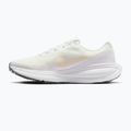 Жіночі бігові кросівки Nike Revolution 8 sail/white/pencil point/chalk 2