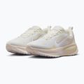 Кросівки для бігу жіночі Nike Vomero 18 ESS summit white/chalk/sea glass/white 10