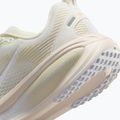 Кросівки для бігу жіночі Nike Vomero 18 ESS summit white/chalk/sea glass/white 16