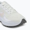 Кросівки для бігу жіночі Nike Revolution 8 sail/white/pencil point/chalk 7