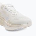 Кросівки для бігу жіночі Nike Vomero 18 ESS summit white/chalk/sea glass/white 7