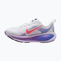 Жіночі бігові кросівки Nike Vomero 18 white/violet mist/sapphire/hot lava 2