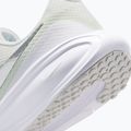 Кросівки для бігу жіночі Nike Revolution 8 off white/barely green/metallic silver 5