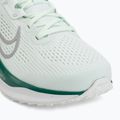 Кросівки для бігу жіночі Nike Quest 6 barely green/white/metallic silver 7