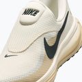 Кросівки для бігу чоловічі Nike Revolution 8 EasyOn pale ivory/sail/linen/black spruce 3