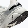 Жіноче взуття Jordan Trunner Flow summit white/metallic silver/black 4