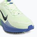 Кросівки для бігу Nike Vomero 18 volt tint/black spruce 7