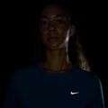 Футболка для бігу жіноча Nike Tempo work blue 4