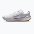 Кросівки тенісні жіночі Nike GP Challenge Pro white/summit white/linen/light orewood brown 2