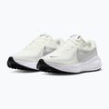 Кросівки для бігу жіночі Nike Revolution 8 sail/white/black/metallic silver 3