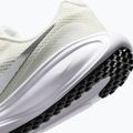 Кросівки для бігу жіночі Nike Revolution 8 sail/white/black/metallic silver 8