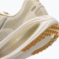 Кросівки для бігу чоловічі Nike Vomero 18 light khaki/desert khaki/metallic silver 6