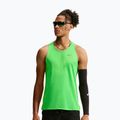 Футболка для бігу чоловіча Nike Stride green spark