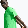 Футболка для бігу чоловіча Nike Stride green spark 6