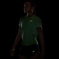 Футболка для бігу жіноча Nike Swift Dri-Fit illusion green 7