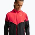 Куртка для бігу чоловіча Nike Impossibly Light Windrunner black/light crimson/tough red 4