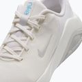 Кросівки для тренувань жіночі Nike Bella 7 sail/photon dust/metallic silver 5