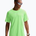 Футболка для бігу чоловіча Nike Stride volt/light silver 4