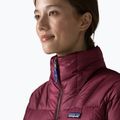 Пуховик жіночий Patagonia Fitz Roy Down berry fig 4