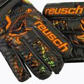 Рукавиці воротарські Reusch Attrakt Grip Finger Support зелено-помаранчеві 5370010-5556 4