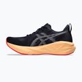 Чоловічі бігові кросівки ASICS Novablast 5 опівночі/помаранчеве сяйво 2