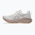 Кросівки для бігу жіночі ASICS Novablast 5 white/fawn 2