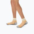Шкарпетки ASICS Performance Run Quarter oatmeal/feather grey/pepper 5