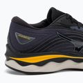 Чоловічі бігові кросівки Mizuno Wave Sky 6 чорний / пасати / золотий ф'южн 9