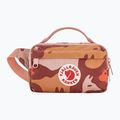 Сумка-бананка Fjällräven Kanken Graphics Hip Pack chalk rose/hidden animals