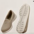 Кросівки жіночі SKECHERS On-The-Go Flex Aspire taupe 10